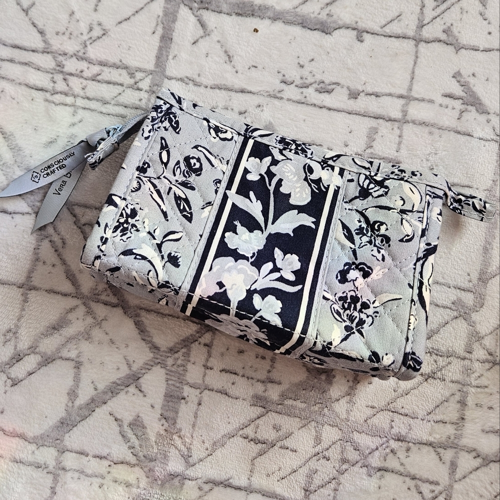 Vera bradley cosmetic bag